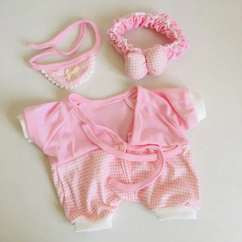 Leos Erdbeertraum Outfit - SmoothPaw